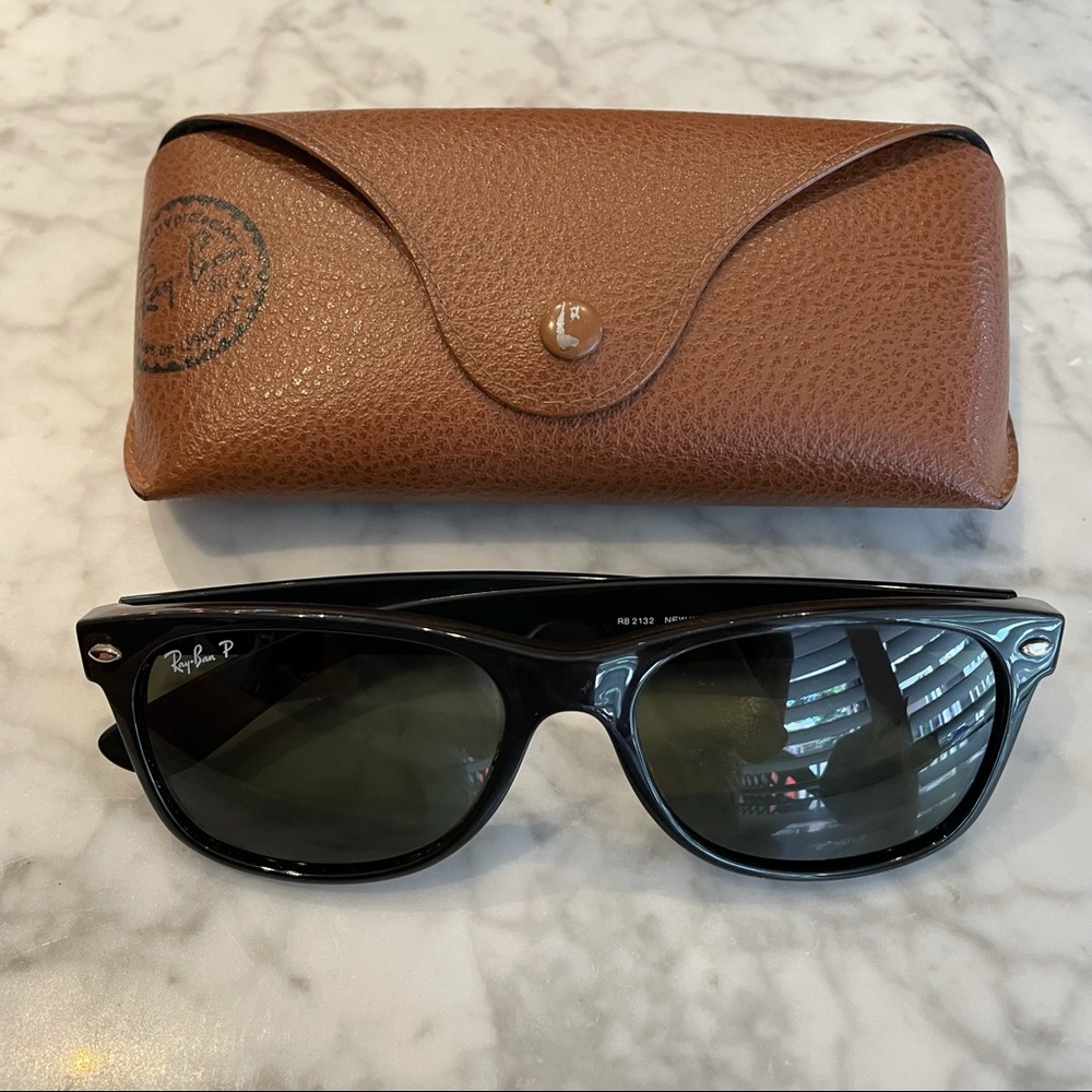 Ray-Ban New Wayfarer Classic Black Sunglasses